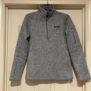 Women’s heather gray quarter zip size medium